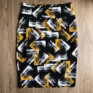 LuLaRoe Cassie - Small